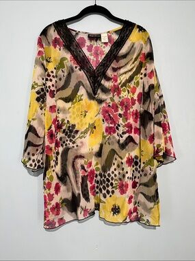 Maggie barnes Sheer V-Neck Floral Tunic in Yellow, Pink & Black 0X